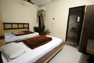 Hotel Ramraj Deluxe, New Delhi 2